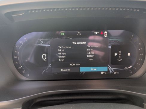 New 2026 Volvo XC40 B5 Ultra w/ Protection Package Premier image 17