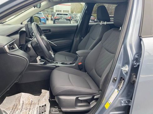 Used 2022 Toyota Corolla Cross LE w/ Moonroof Package image 14