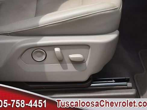Used 2022 GMC Sierra 1500 SLT w/ X31 Off-Road Package AWD/4WD image 23