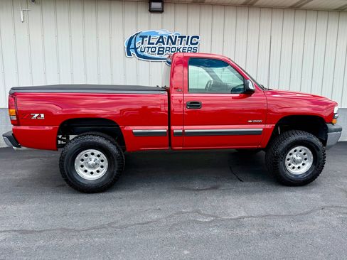 Used 2002 Chevrolet Silverado 1500 LS w/ Off-Road Chassis Pkg AWD/4WD image 3