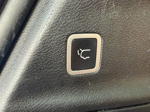 Certified 2021 Chrysler Pacifica Pinnacle image 37