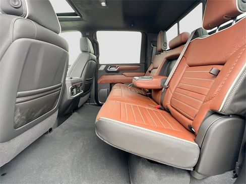 New 2026 GMC Sierra 3500 Denali Ultimate image 17