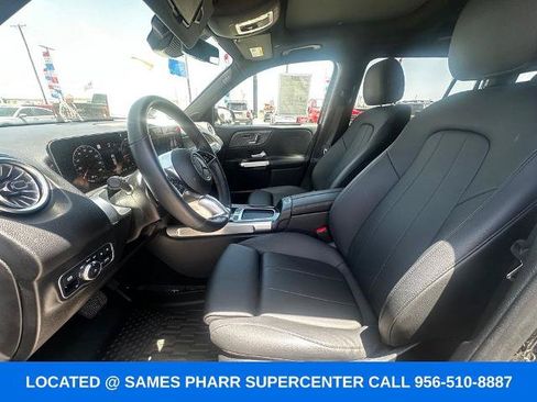 Used 2024 Mercedes-Benz GLB 250 4MATIC image 17