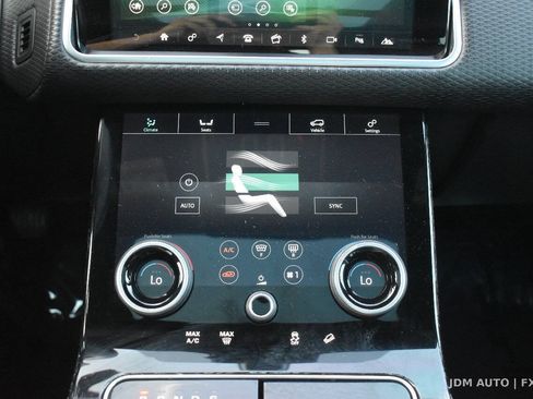 Used 2018 Land Rover Range Rover Velar S AWD/4WD image 26