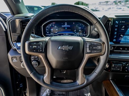 Used 2024 Chevrolet Silverado 3500 High Country w/ Technology Package image 19