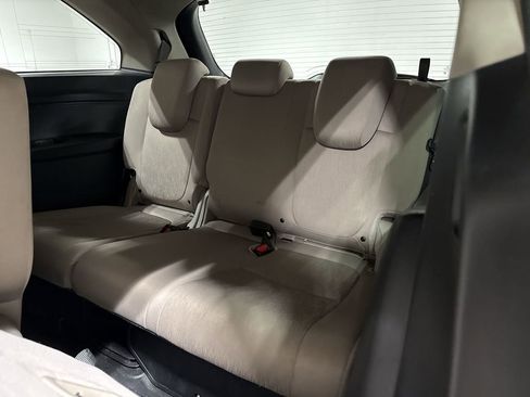 Used 2020 Honda Odyssey EX image 23