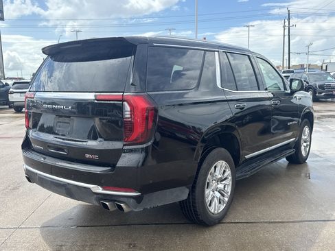 Used 2025 GMC Yukon Denali AWD/4WD image 11