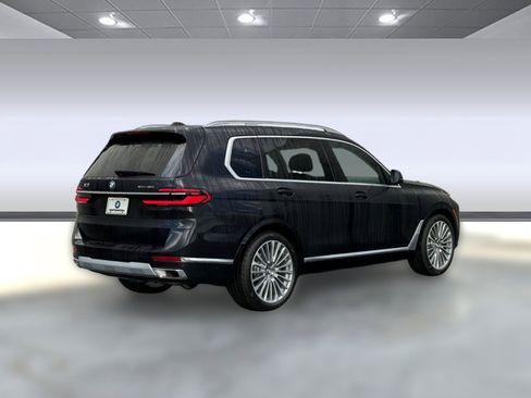 Used 2026 BMW X7 xDrive40i w/ Premium Package image 8
