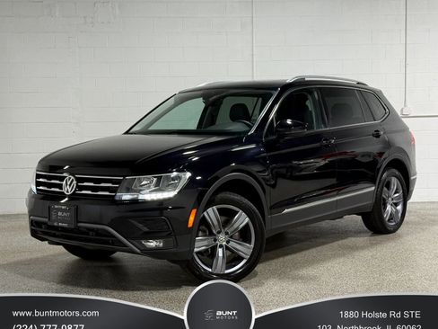 Used 2020 Volkswagen Tiguan S image 1