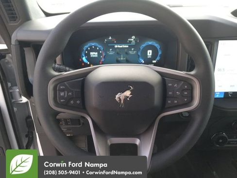 New 2025 Ford Bronco 4-Door image 14