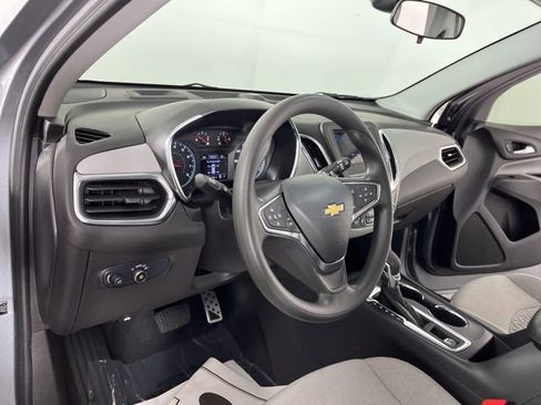 Used 2024 Chevrolet Equinox LS FWD image 19