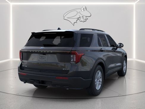 New 2026 Ford Explorer Active image 6