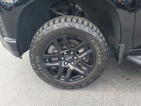 Used 2022 Chevrolet Silverado 1500 LT Trail Boss w/ LT Trail Boss Premium Package image 5