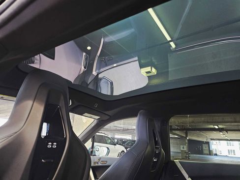 Certified 2023 BMW iX xDrive50 w/ Premium Package image 27