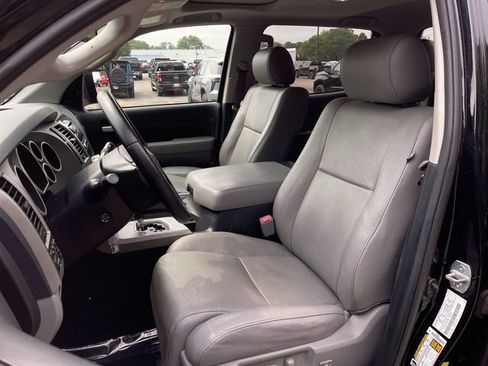Used 2013 Toyota Tundra Limited w/ Memory Pkg AWD/4WD image 19