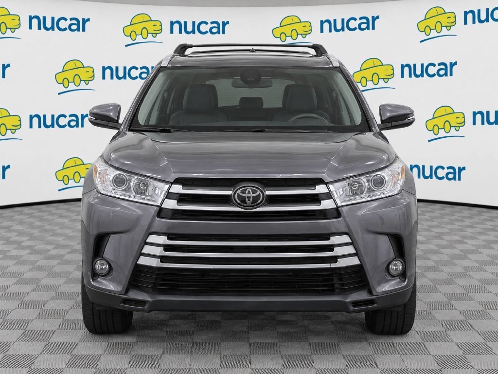 Used 2018 Toyota Highlander XLE AWD/4WD image 5