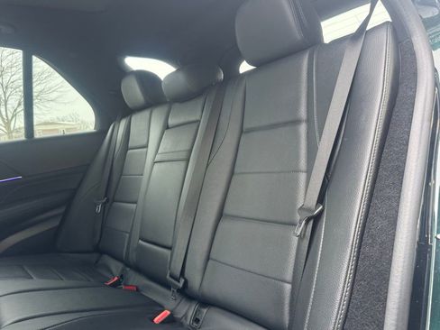 Used 2022 Mercedes-Benz GLE 350 4MATIC w/ Premium Package image 36