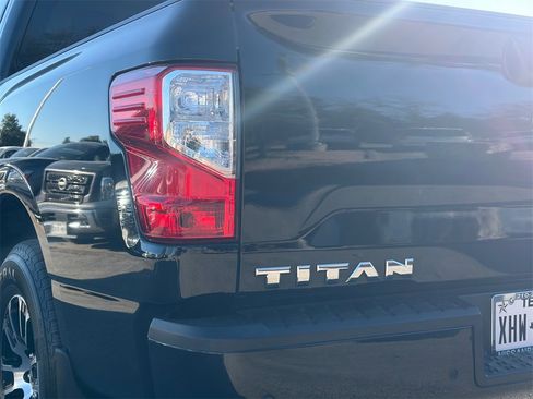 Certified 2024 Nissan Titan SV w/ SV Convenience Package image 5