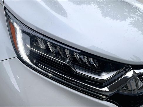 Used 2018 Honda CR-V Touring image 28
