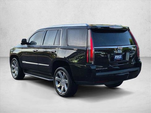 Used 2020 Cadillac Escalade Luxury RWD image 8