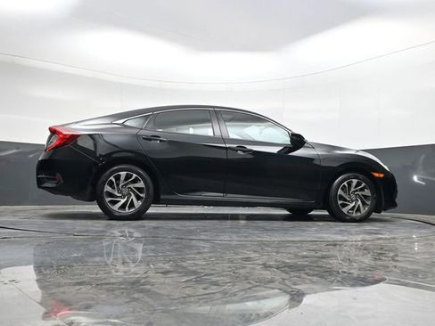 Used 2018 Honda Civic EX image 33