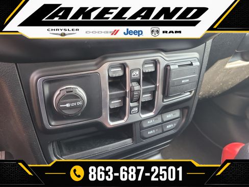 Used 2020 Jeep Wrangler Unlimited Sport S AWD/4WD image 24