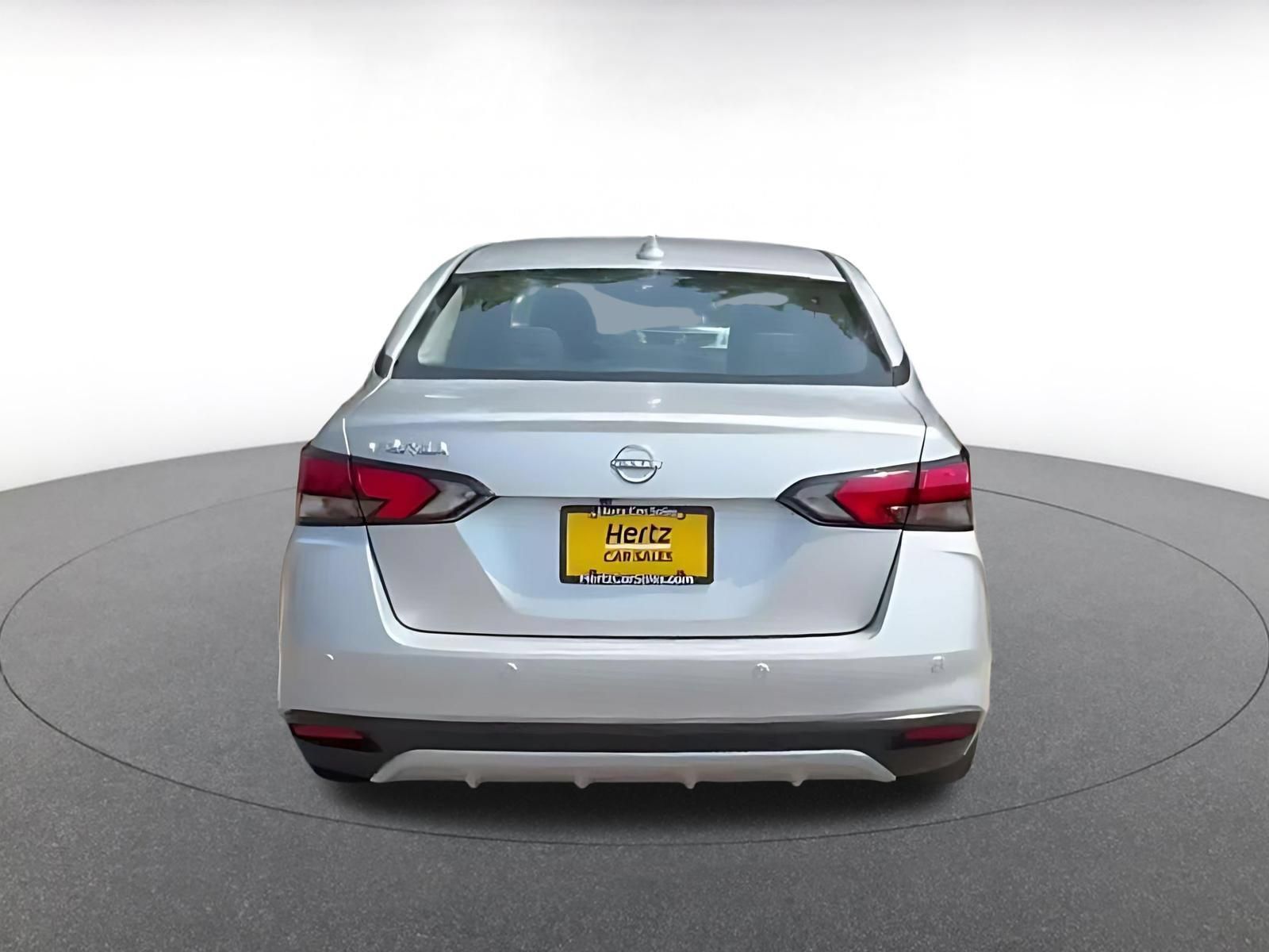 Used 2025 Nissan Versa SV FWD image 13