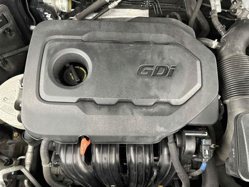 Used 2019 Hyundai Santa Fe SE AWD/4WD image 65