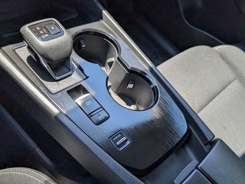 Certified 2023 Nissan Rogue S image 26