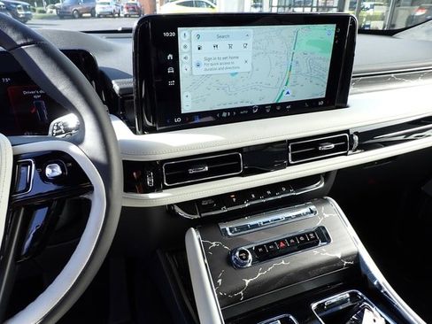 New 2025 Lincoln Aviator Black Label w/ Jet Appearance Package image 22