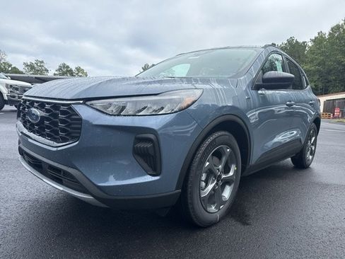 Used 2026 Ford Escape ST-Line w/ Tech Pack #1 FWD image 1