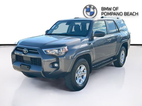 Used 2022 Toyota 4Runner SR5 image 3