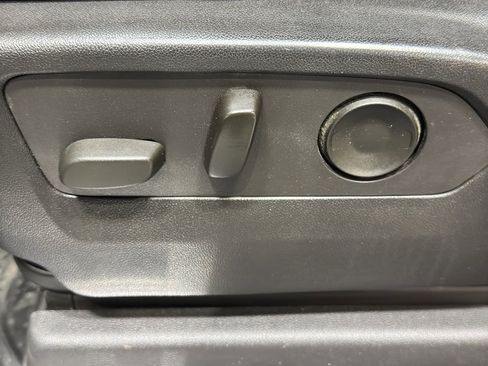 Used 2022 Chevrolet Silverado 1500 RST w/ Convenience Package II image 19