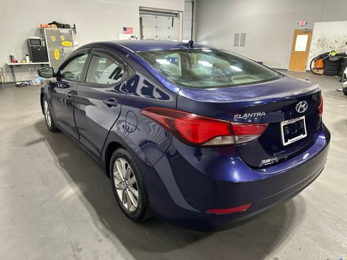 Used 2014 Hyundai Elantra SE w/ Option Group 02 image 4