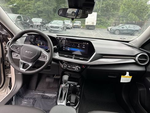 Used 2026 Chevrolet Trax ACTIV w/ Driver Confidence Package FWD image 31