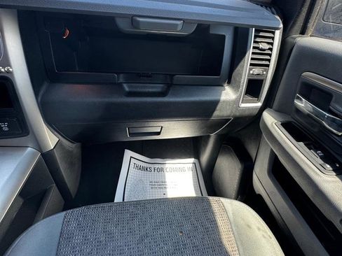 Used 2018 RAM 1500 SLT image 27