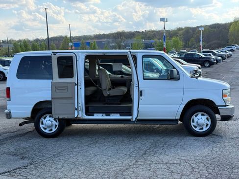 Used 2008 Ford E-350 and Econoline 350 XL RWD image 30