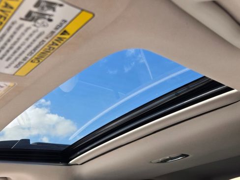 Used 2022 Subaru Outback Premium image 14