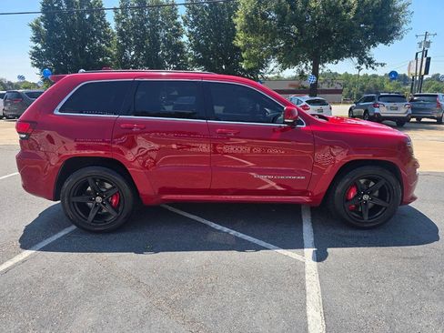 Used 2014 Jeep Grand Cherokee SRT8 w/ Luxury Group II AWD/4WD image 7