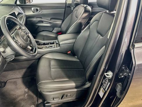 Used 2025 Kia Sorento S AWD/4WD image 15