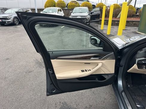 Used 2022 BMW 530i xDrive w/ Convenience Package image 31