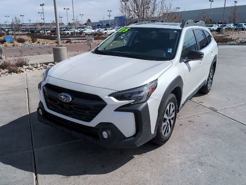 Used 2025 Subaru Outback Premium image 3