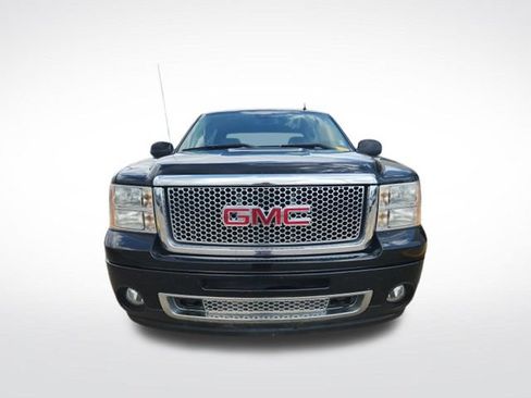 Used 2011 GMC Sierra 1500 Denali AWD/4WD image 2