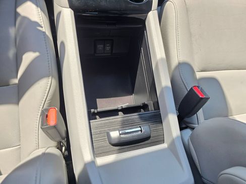 Used 2019 Honda Pilot Touring image 27
