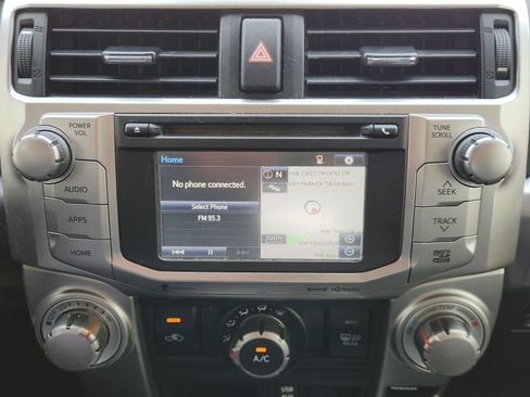 Used 2018 Toyota 4Runner SR5 Premium AWD/4WD image 20