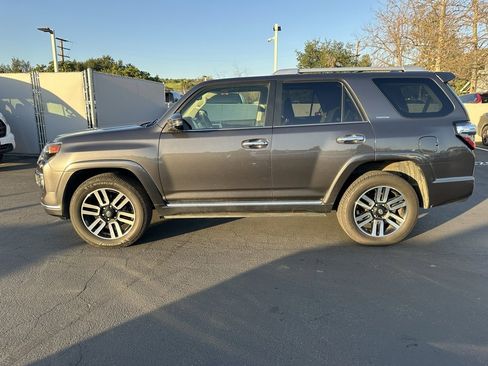 Used 2023 Toyota 4Runner Limited image 2