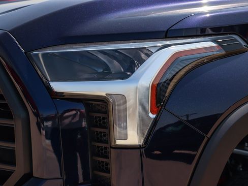 New 2026 Toyota Tundra Limited AWD/4WD image 10