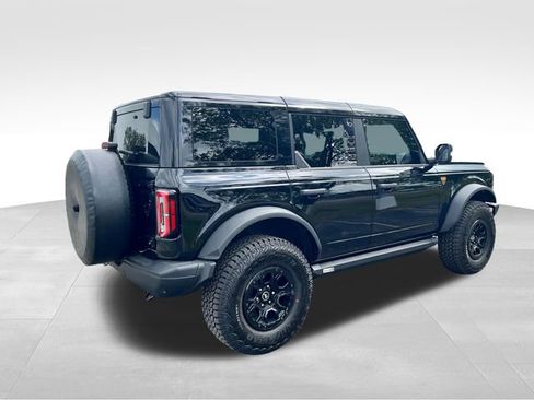 Used 2025 Ford Bronco Badlands image 5