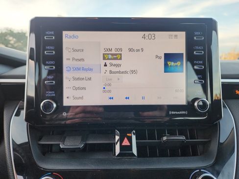 Used 2021 Toyota Corolla LE image 27