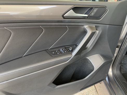 Certified 2023 Volkswagen Tiguan SE AWD/4WD image 11